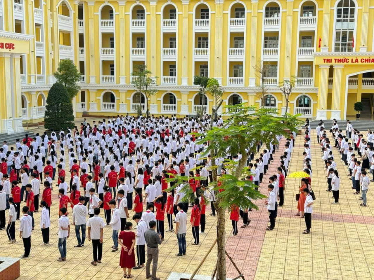 Giới thiệu về nhà trường